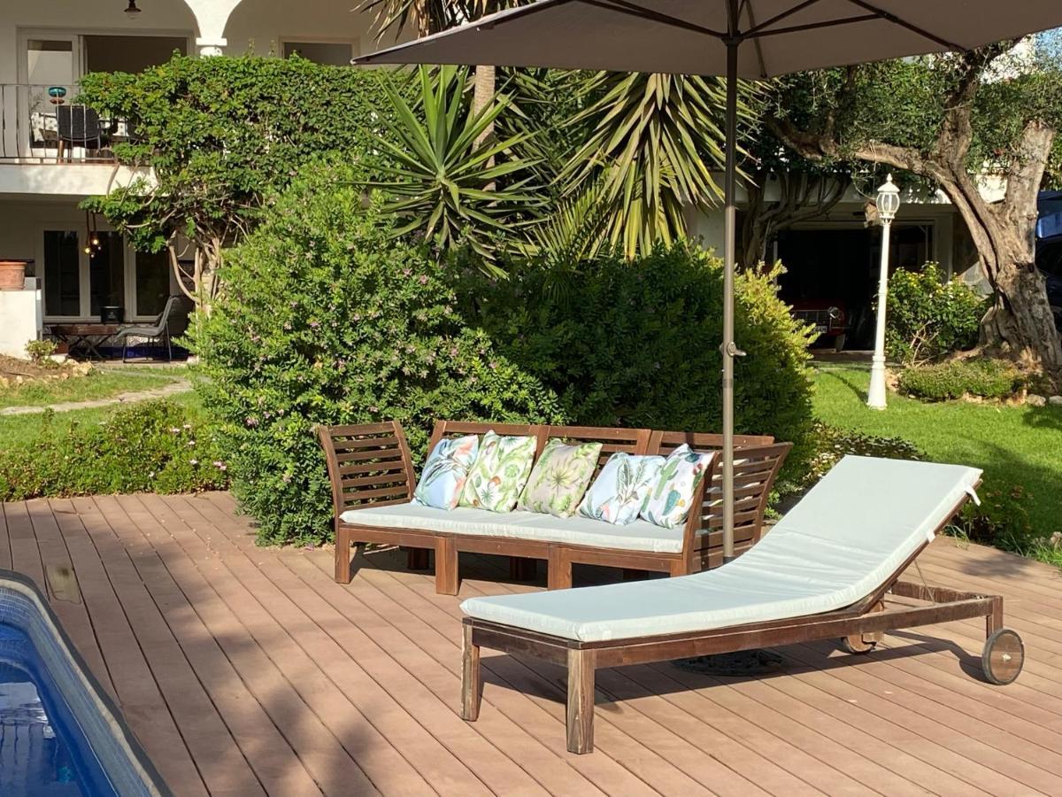 Private Pool & Garden - Walk To & Ferienhaus