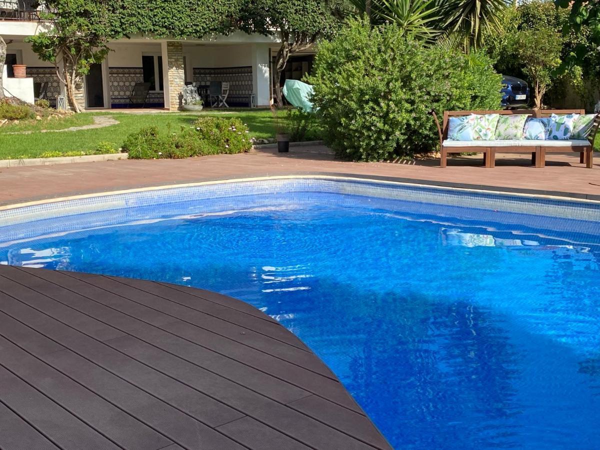 Private Pool & Garden - Walk To & *