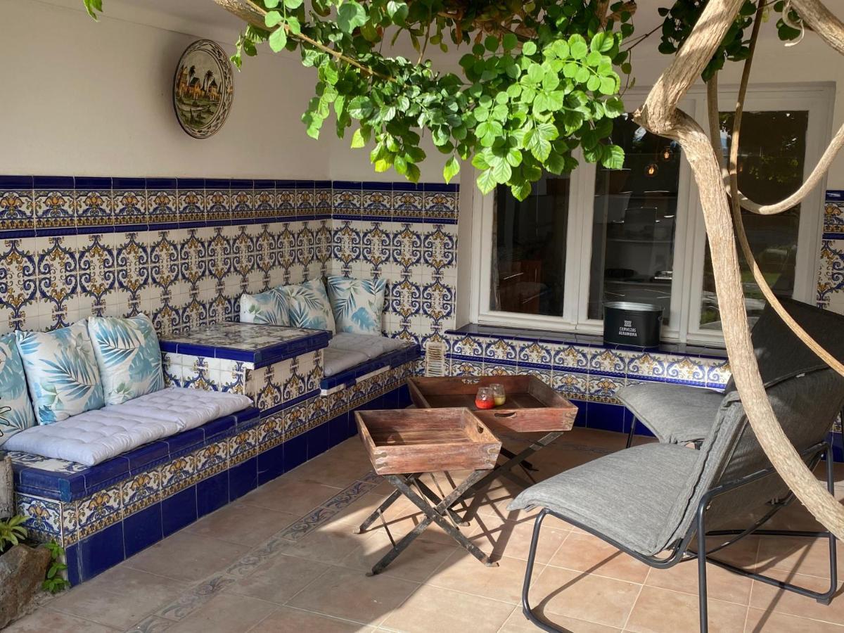 Private Pool & Garden - Walk To & Ferienhaus
